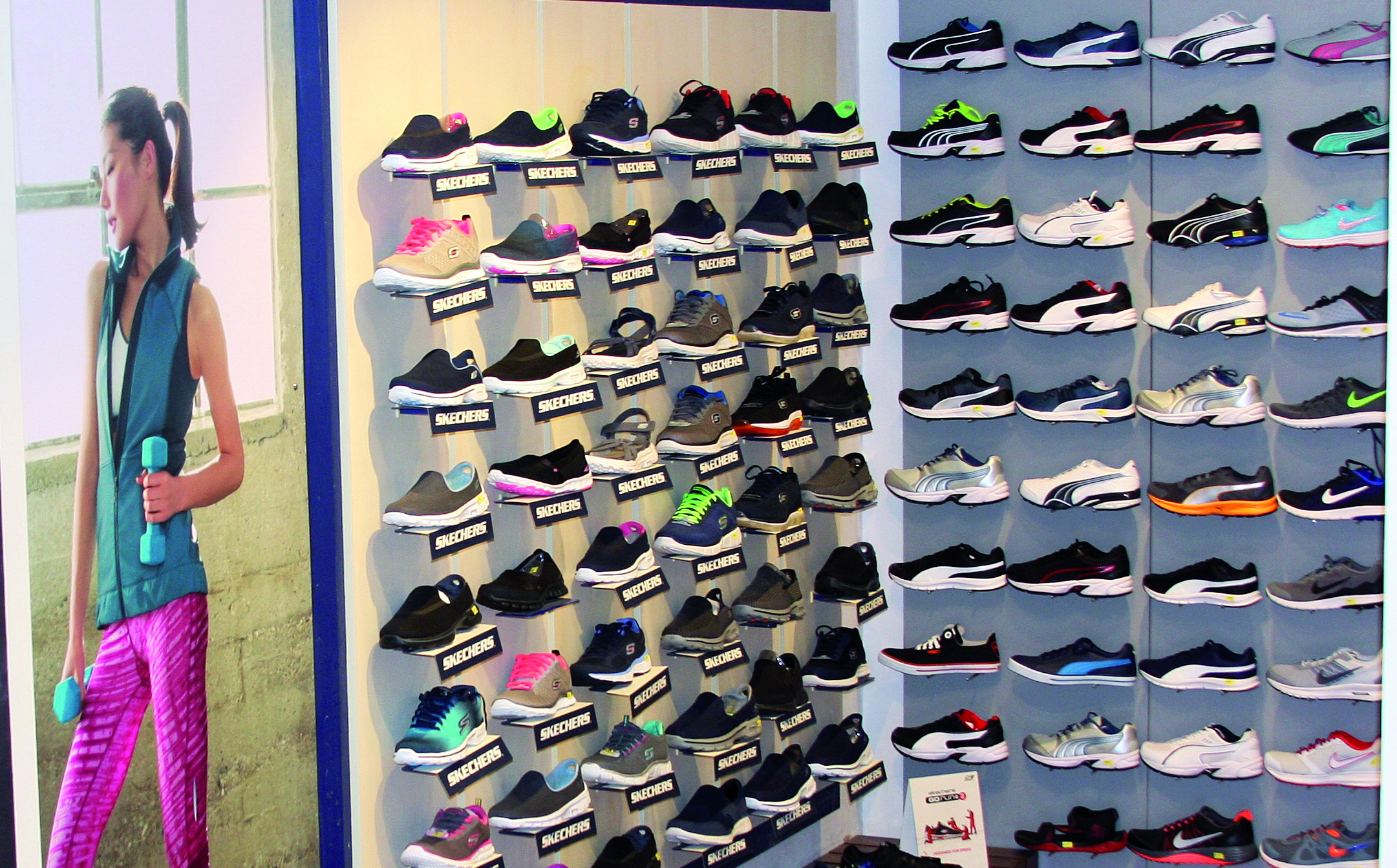 Skechers shoes outlet pune